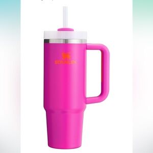 NWT STANLEY Quencher H2.0 FlowState Stainless Steel 30 oz
Vivid Violet